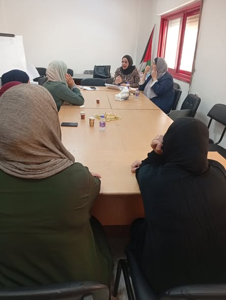 Family support sessions strengthen the relationship between mothers and adolescents